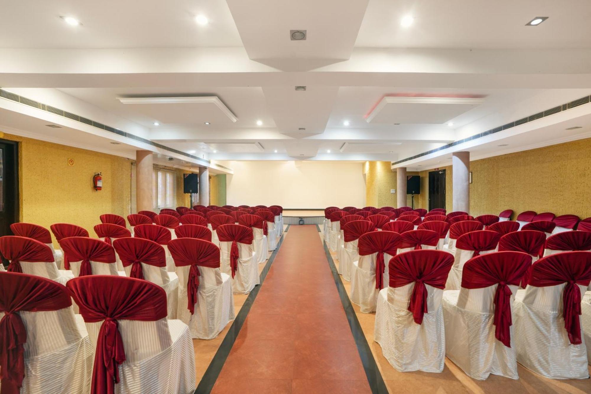 Palette Resorts- Tapovan Green County Thattakād Esterno foto